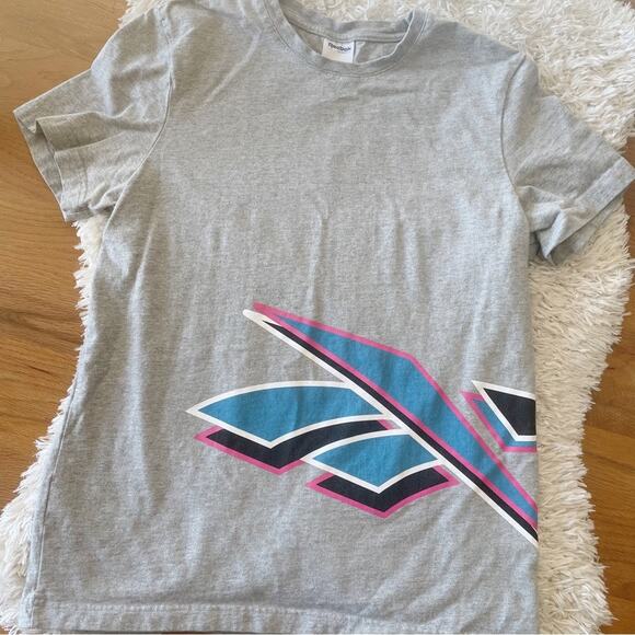 Reebok Classics logo casual gray tee shirt womens size medium M - Picture 1 of 8